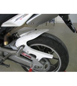 Garde boue arrière Aprilia Shiver 750 de 2007 à 2012 vue gauche avec carter de chaîne