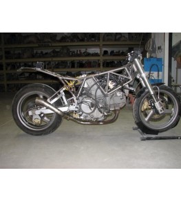 Réservoir polyester Ducati 900 SS Café Racer modification 1