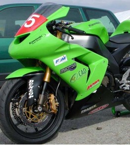 Carénage en 2 parties ZX10R 04-05montage montage 1