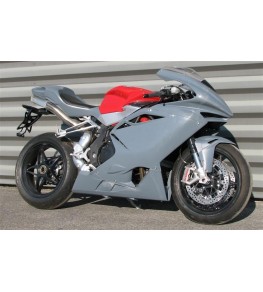 Garde boue avant MV Agusta F4 vue sur moto complète