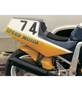 Coque arrière monoplace 750 GSXR 1988-89 montage 2