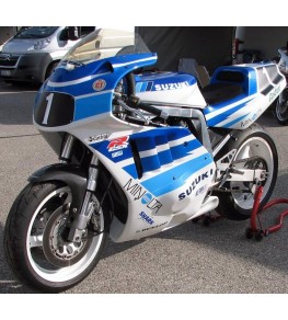 Carénage en 2 parties 750 GSXR 90 Endurance 90 vue avant gauche