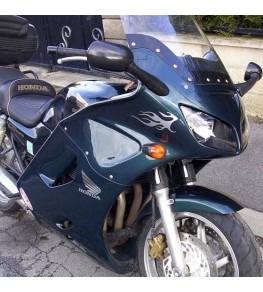 Carénage type GT en 3 parties sur Honda Seven Fifty