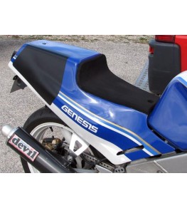 Coque arrière monoplace 1000 FZR Genesis 87-88 montage 1