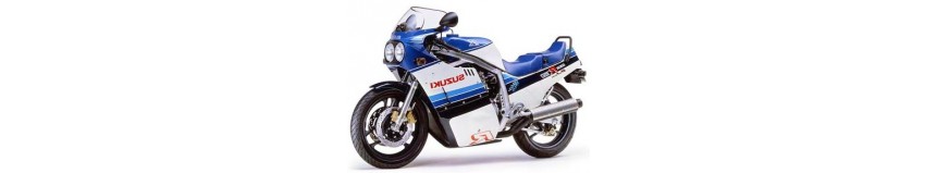 Carénages en polyester pour Suzuki GSXR 750 de 1985, en 5 parties coupe origine, version Endurance en 2 parties avec sabot fermé